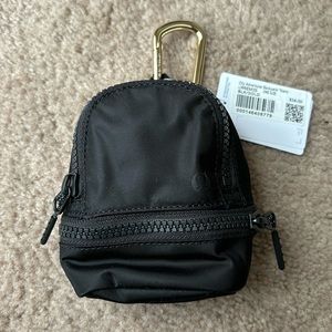 NWT lululemon City Adventure Backpack *Nano in Black/Gold